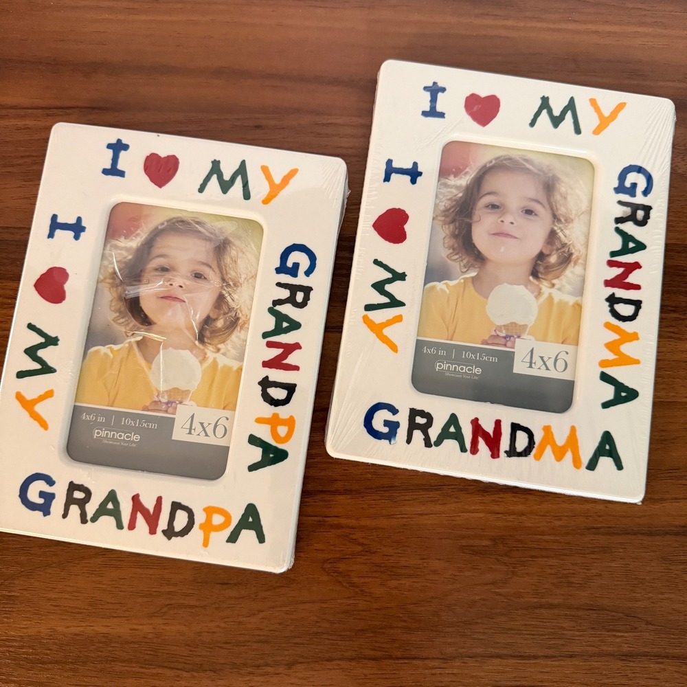 I Love My Grandma / Grandpa 4x6 Picture Frames New Set of 2 Pinnacle 2018 Pastic